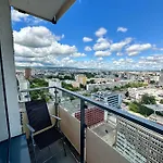 Luxusny Na 21 Poschodi S Parkovanim Zadarmo Ba Pozsony