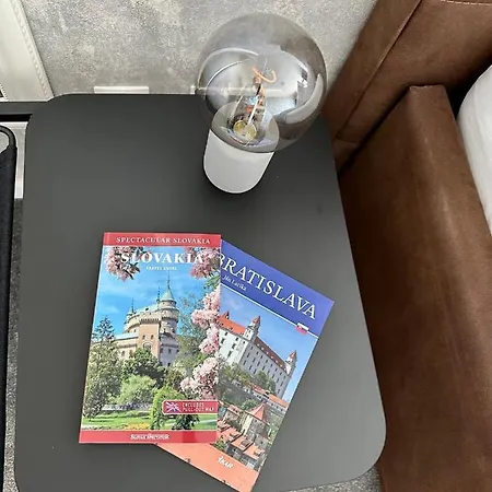 Luxusny Na 21 Poschodi S Parkovanim Zadarmo Ba * براتسيلافا