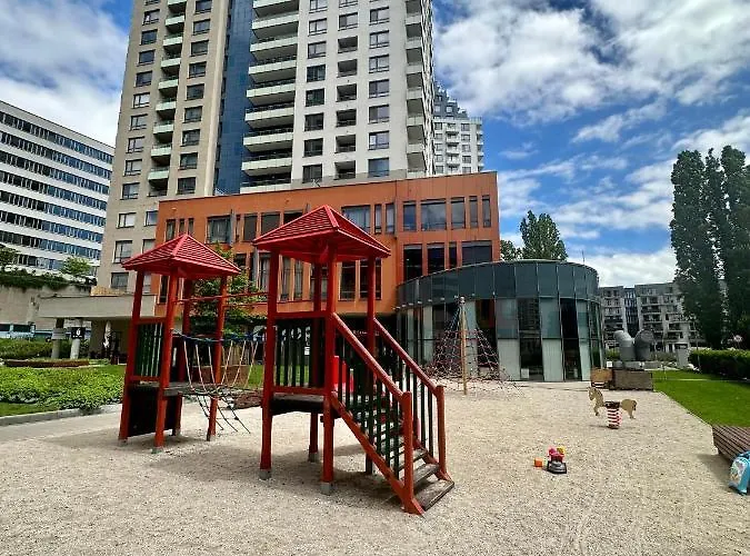 Luxusny Na 21 Poschodi S Parkovanim Zadarmo Ba شقة