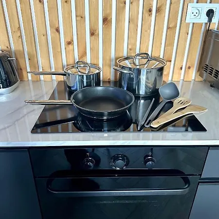 Luxusny Na 21 Poschodi S Parkovanim Zadarmo Ba Apartmán