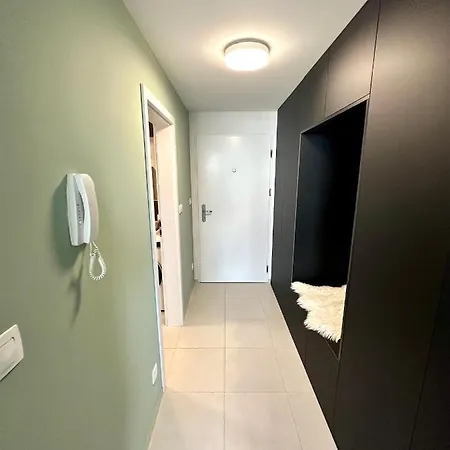 Luxusny Na 21 Poschodi S Parkovanim Zadarmo Ba Apartmán Bratislava