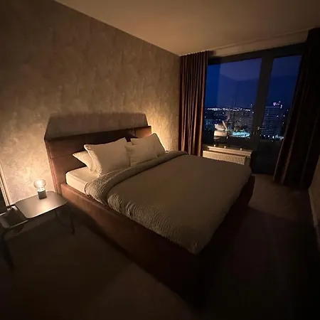 Luxusny Na 21 Poschodi S Parkovanim Zadarmo Ba *