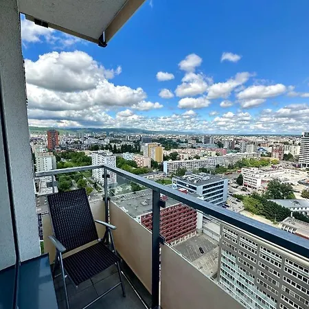 Luxusny Na 21 Poschodi S Parkovanim Zadarmo Ba Bratislava