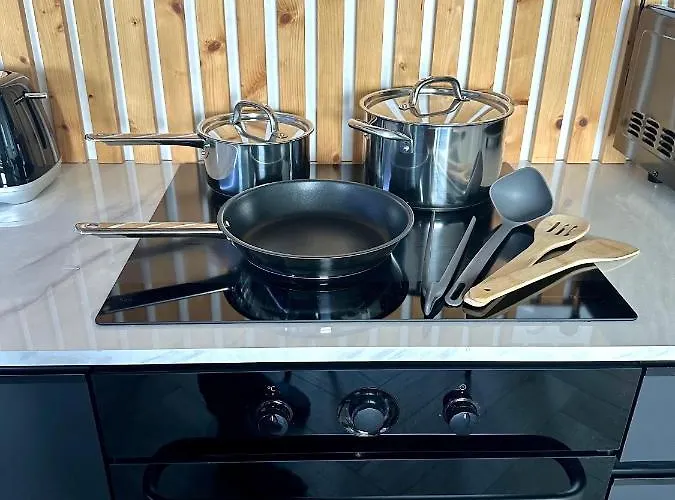 Luxusny Na 21 Poschodi S Parkovanim Zadarmo Ba Apartment