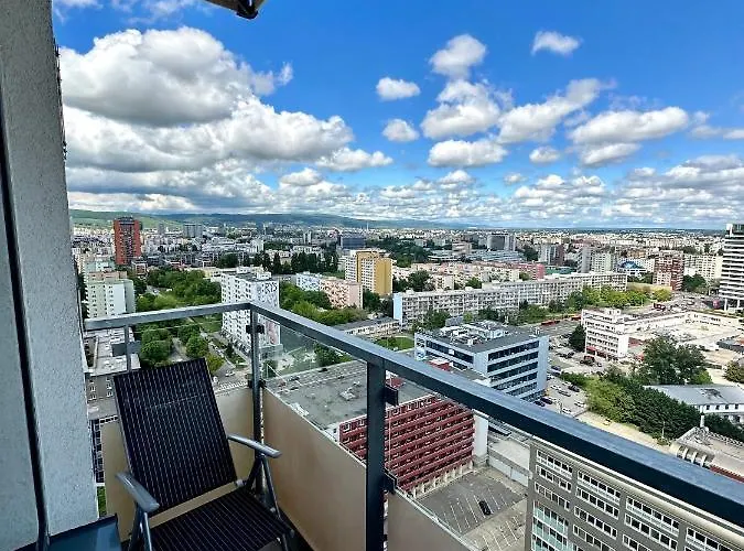 Luxusny Na 21 Poschodi S Parkovanim Zadarmo Ba Pressburg